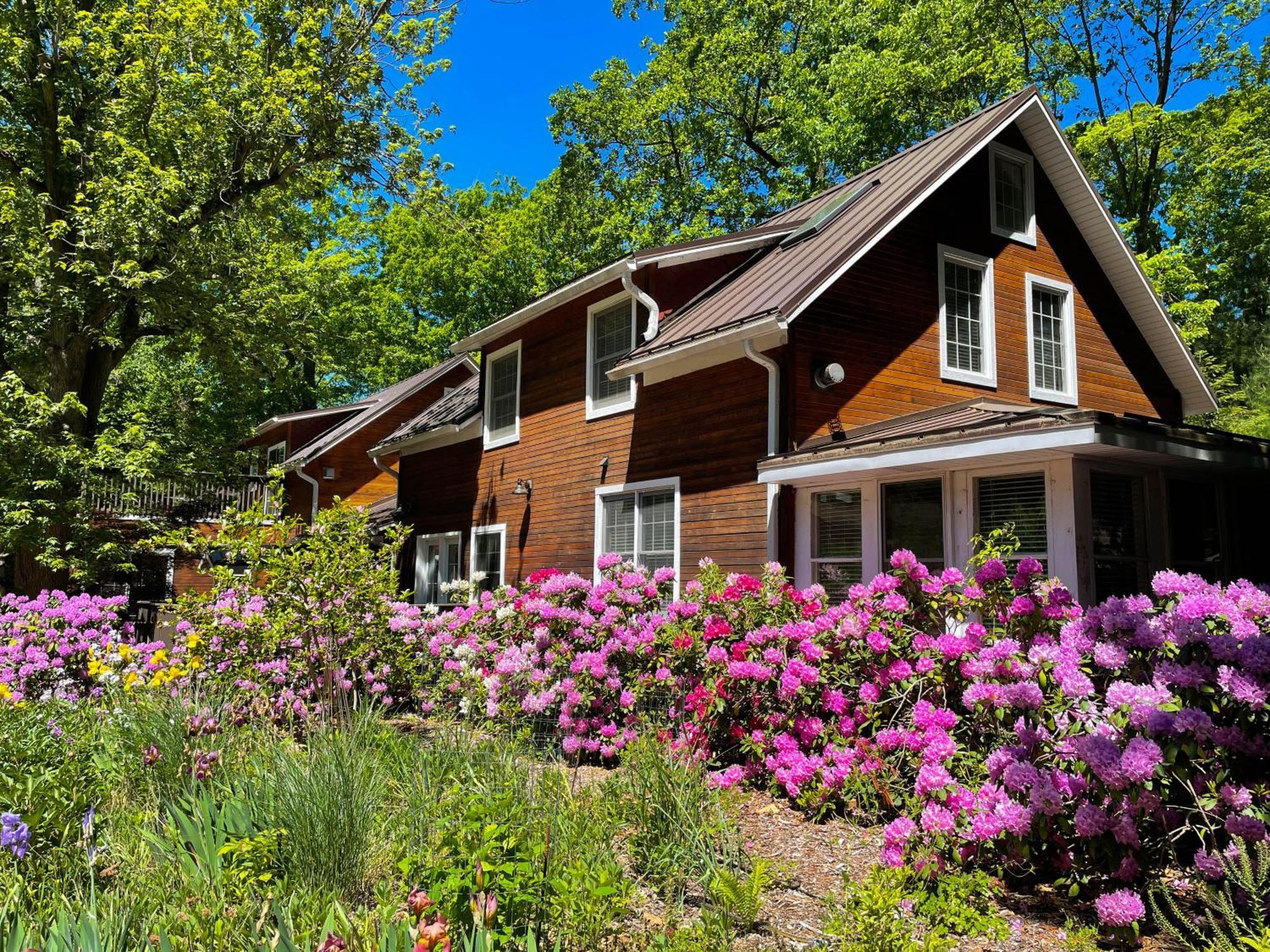 Goldberry Woods- A Modern Farm Resort Union Pier Exterior photo